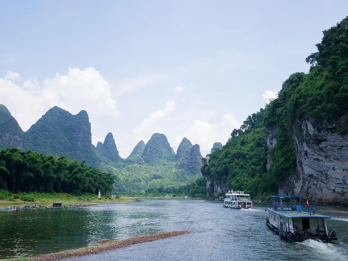 Walking Tours & Hidden Gems of Xiufeng District – Your Ultimate Guide from GangShe Rooftop View Hotel I