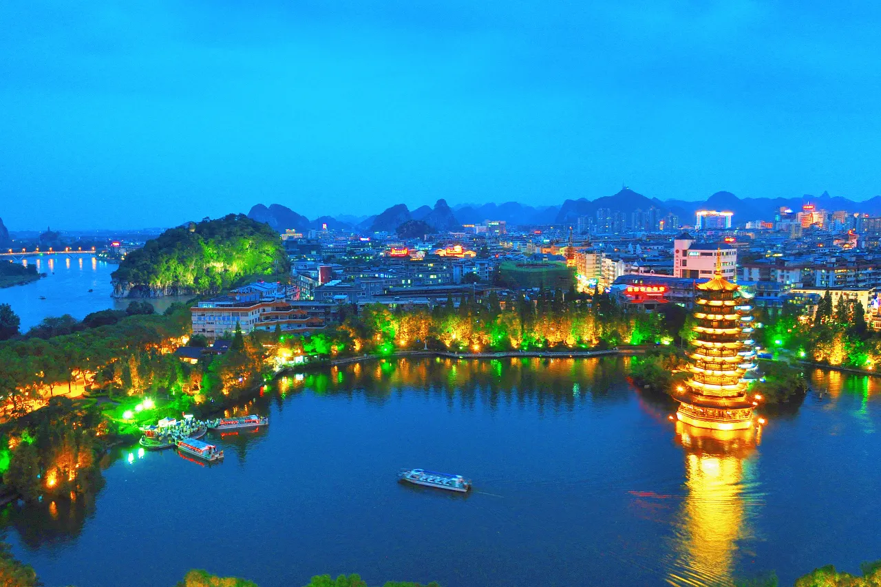 Two Rivers and Four Lakes Night Cruise – Guilin’s Enchanted Waterway: Your Ultimate Guide for Guests of GangShe Rooftop View Hotel I