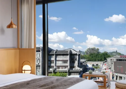 Guestroom – Mountain-View (Double Bed)