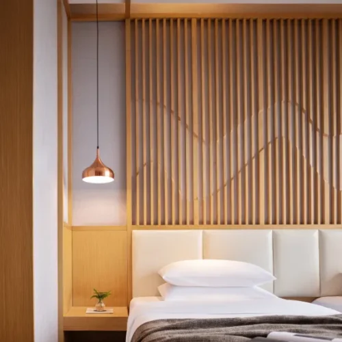 Guestroom – Street-View (2 beds)