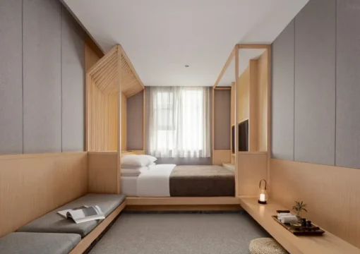 Light Luxury Queen Room