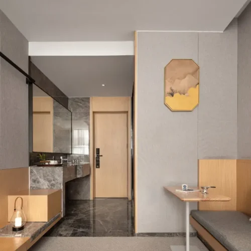 Light Luxury Queen Room