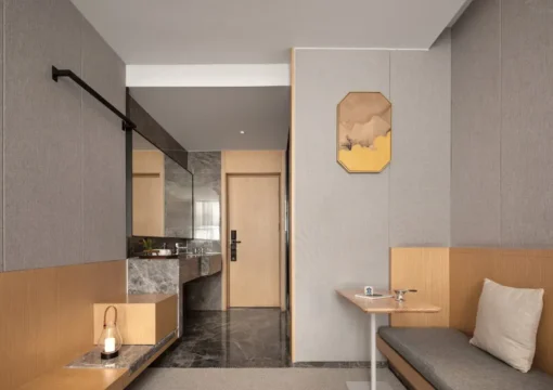 Light Luxury Queen Room