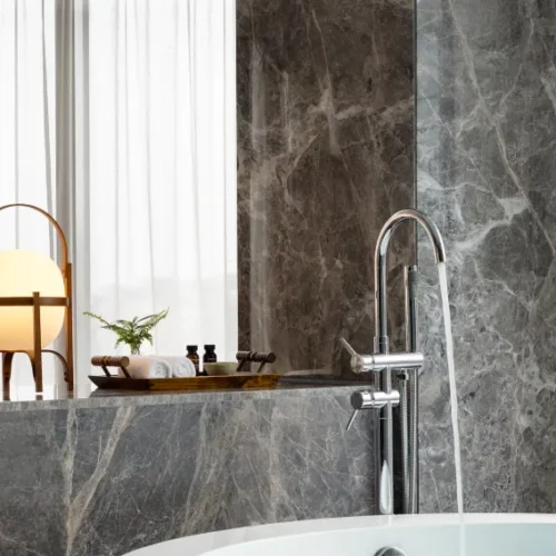 Romantic Room – Double Occupancy, City-View (Roundbed) (Bathtub)