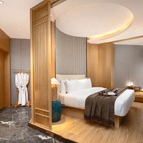 Romantic Room – Double Occupancy, City-View (Roundbed) (Bathtub)