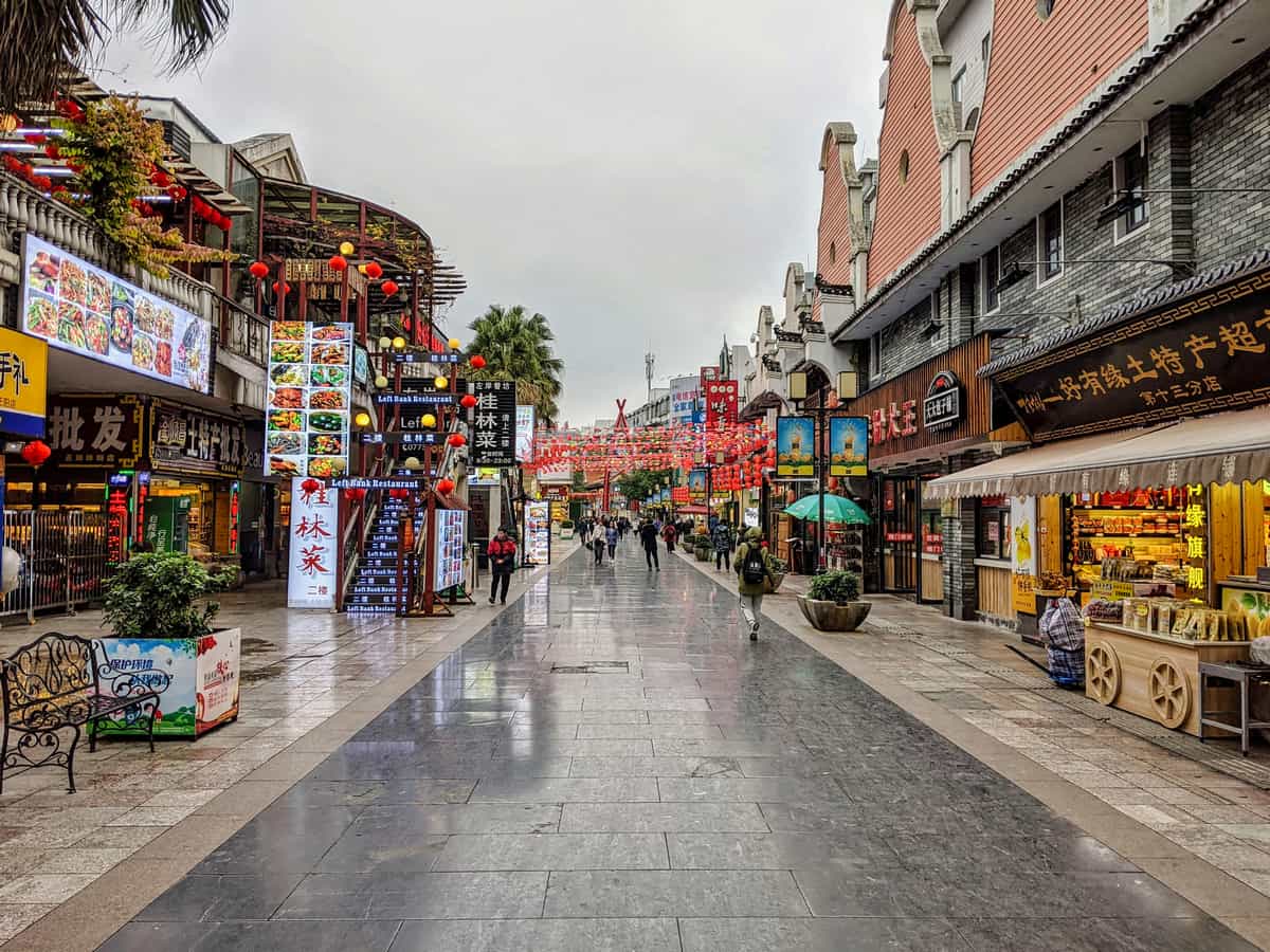 Where to Eat Like a Local Near GangShe Rooftop View Hotel I – Your Ultimate Guilin Foodie Guide